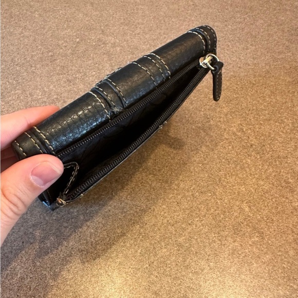 Fossil Black Tri-Fold Wallet - Picture 7 of 8